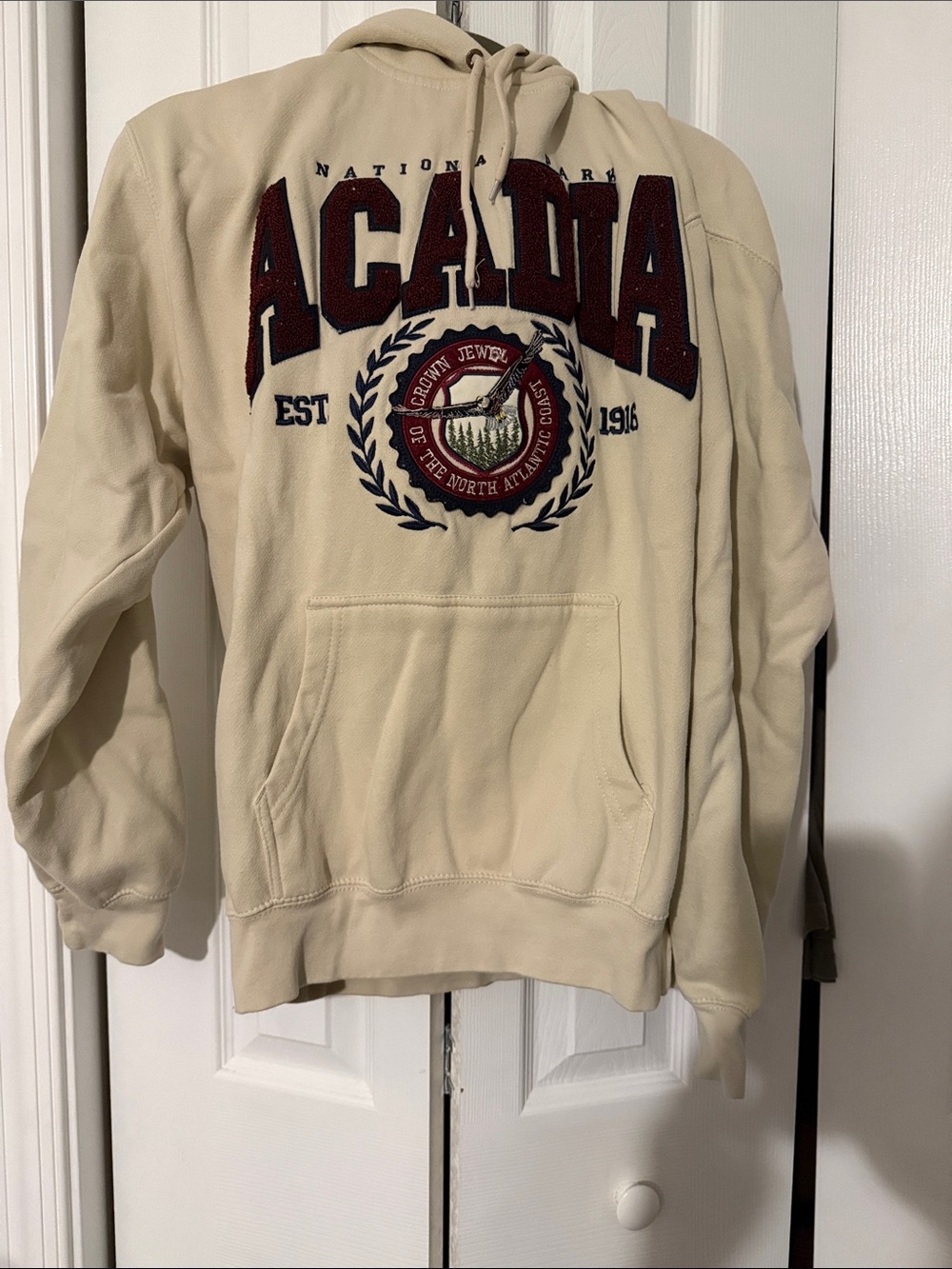 Cream Crewneck Sweatshirt with Burgundy Arcadia Appliqué